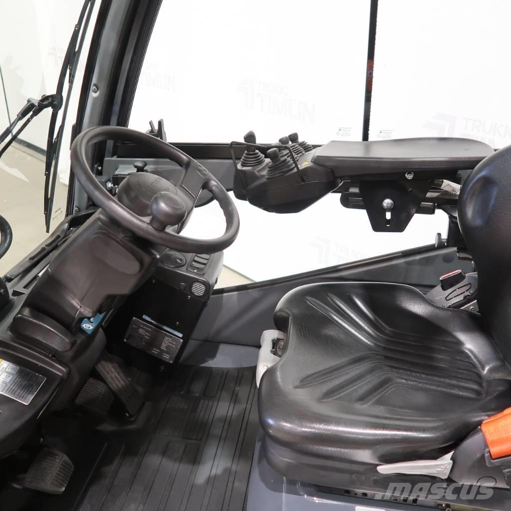 Toyota 52-8FDJF35 Diesel Trucker