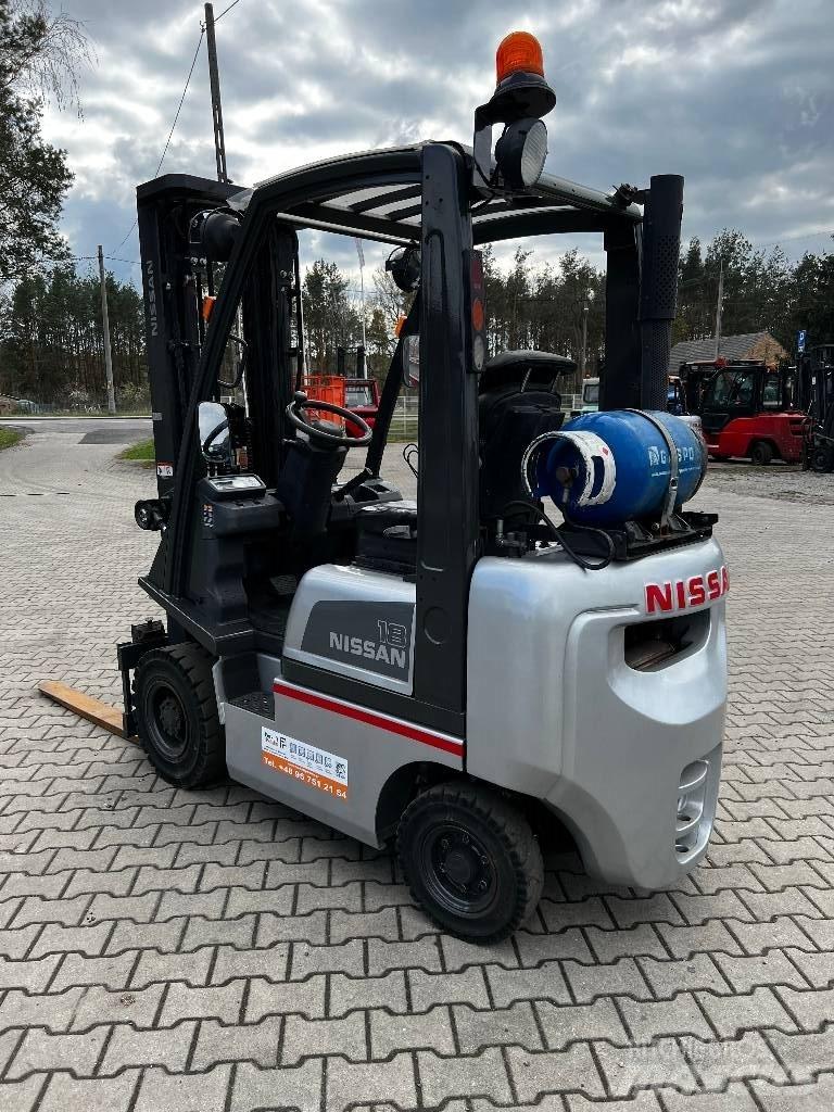 Nissan P1D1A18LQ Propan trucker
