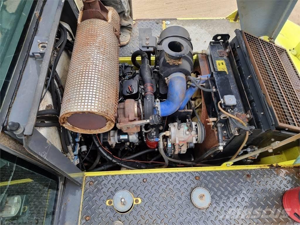 Ammann AP 240 Gummihjulsvalser