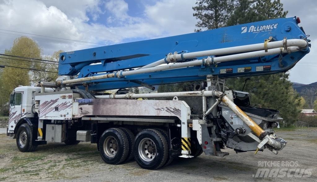 Alliance 37M Betongpumpe biler