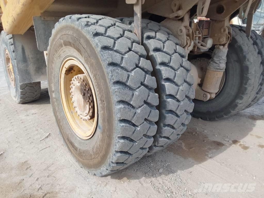 CAT 771 D Tipptrucker