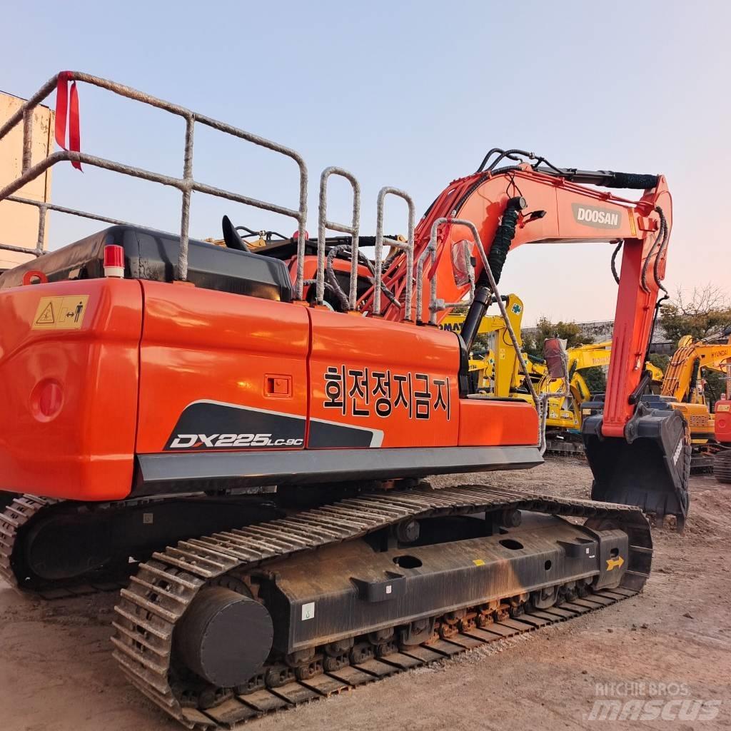 Doosan 225 LC Beltegraver