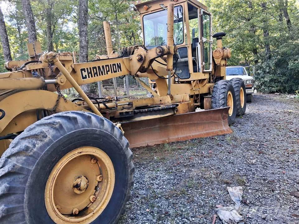 Champion 715 Veihøvler