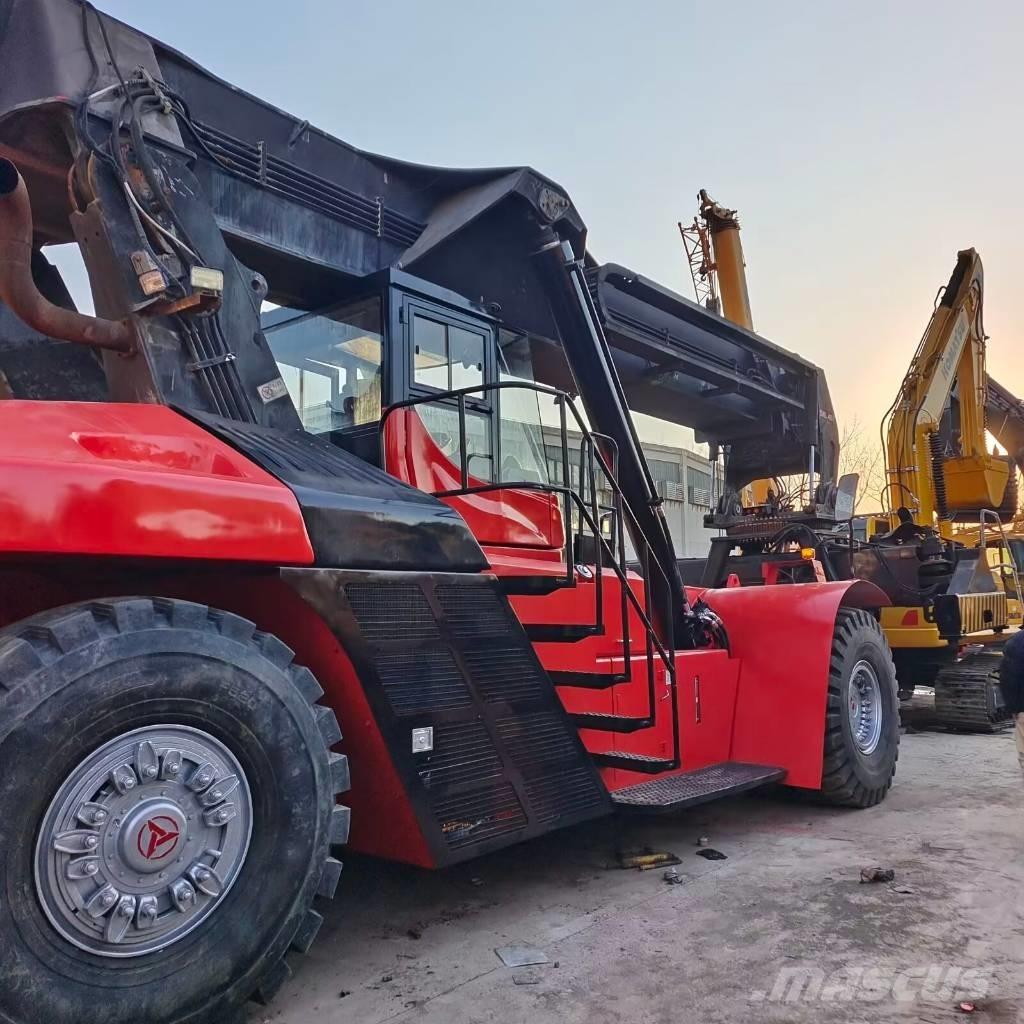 Sany SRSC 45 C30 Reachstackere