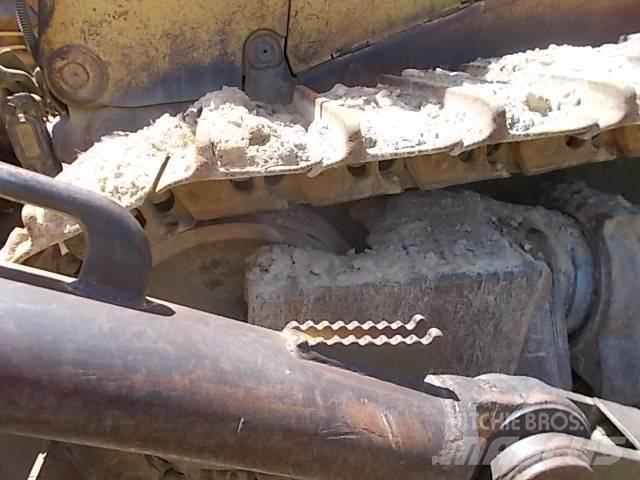 CAT D 11 N Dozere Beltegående