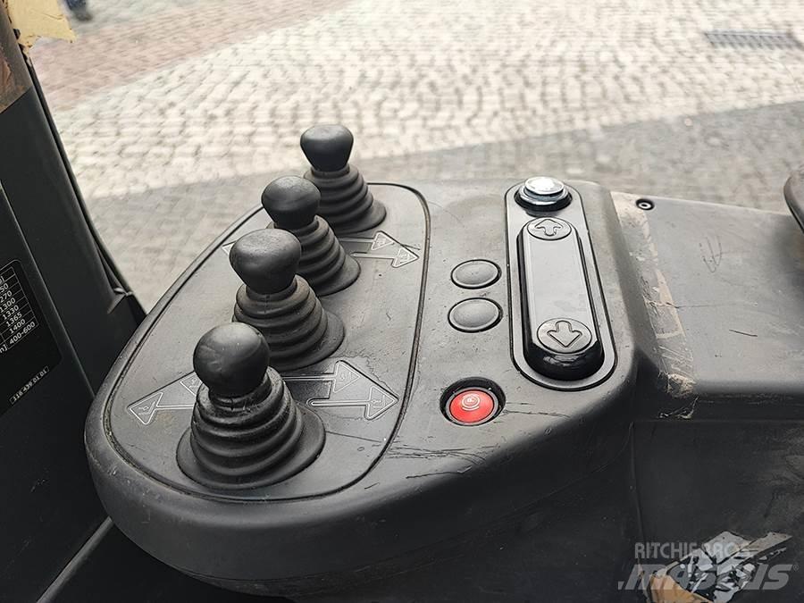 Linde R14X-03 Skyvemasttruck