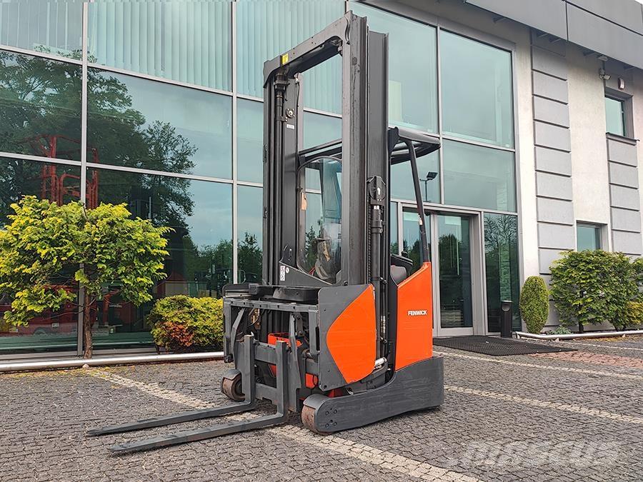 Linde R14X-03 Skyvemasttruck