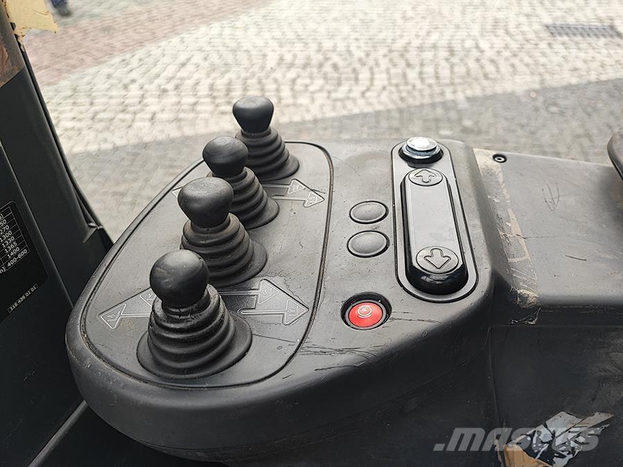 Linde R14X-03 Skyvemasttruck