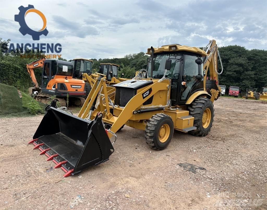 CAT 432 F Traktorgravere
