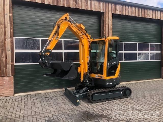 Hyundai R25Z-9AK Minigravere <7t