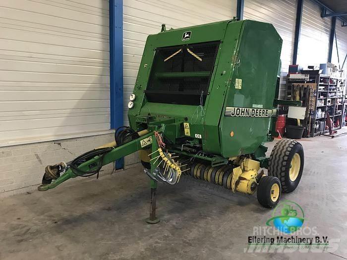 John Deere 570 Fôrhøstere
