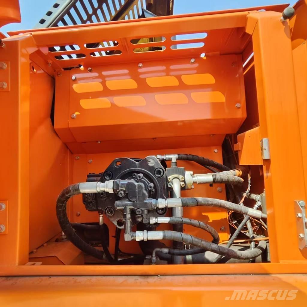 Doosan DX 225 LC Beltegraver