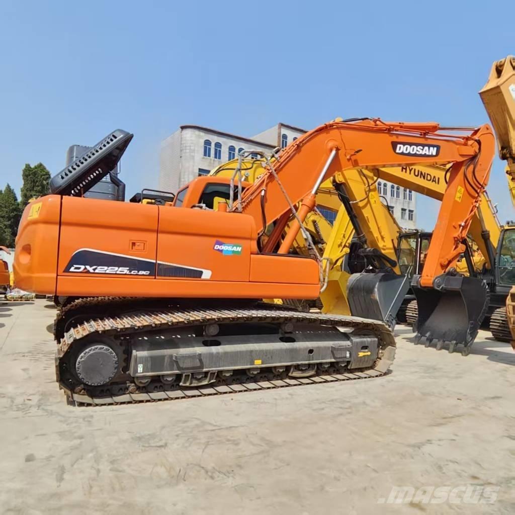 Doosan DX 225 LC Beltegraver
