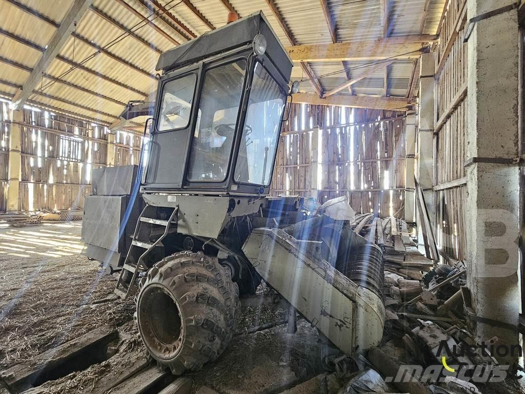 Fortschritt E281C Forage harvesters