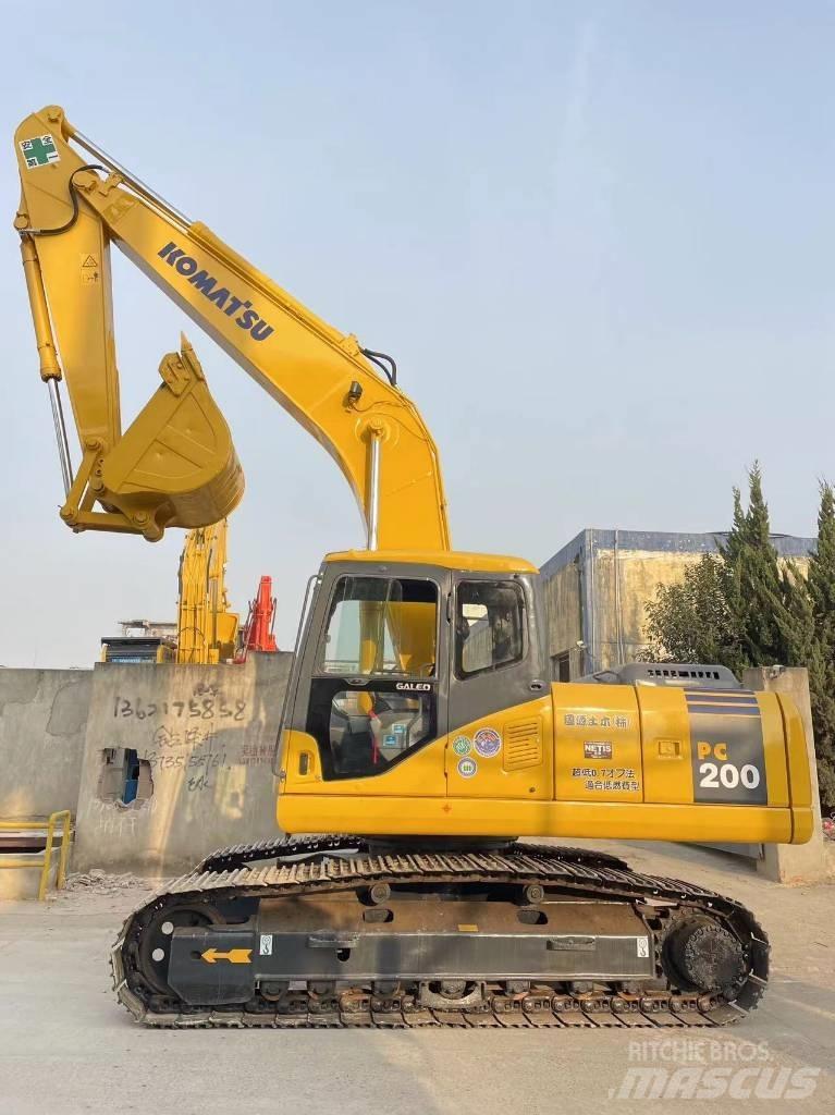 Komatsu PC 200-7 Beltegraver