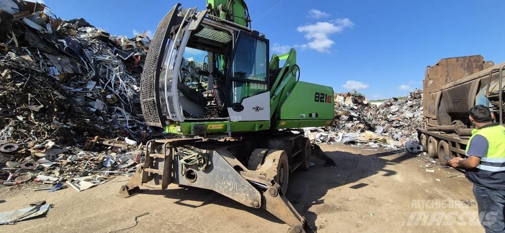Sennebogen 821 E Gravemaskiner for avfallshåndtering