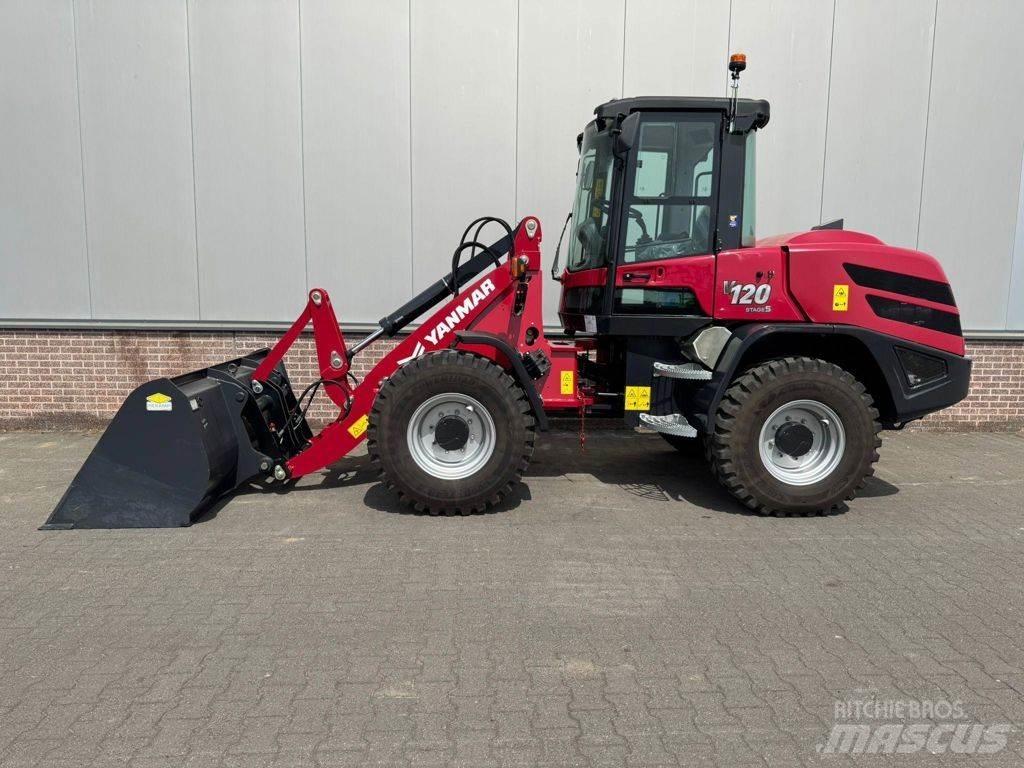Yanmar V120 Hjullastere