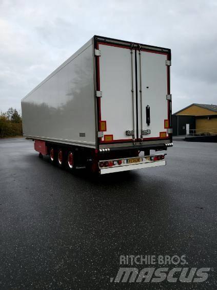 Krone Bokstrailer Lettisolert skaptrailer