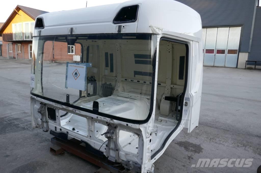 Scania P 410 Førerhus og Interiør