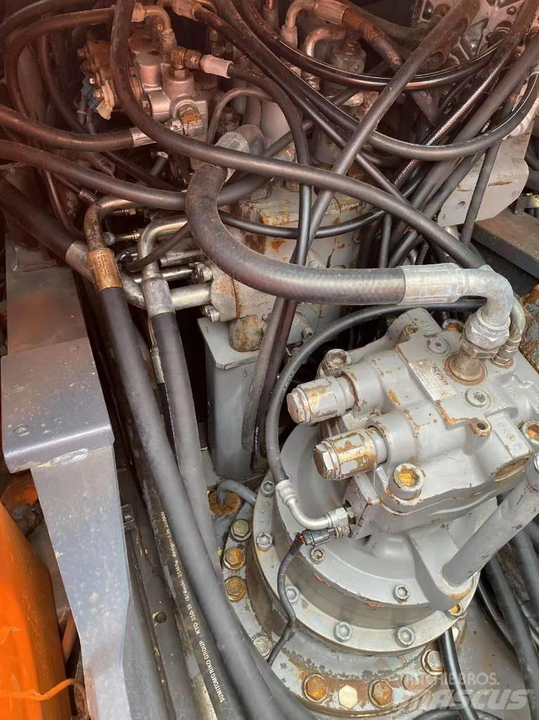 Hitachi ZX 210 Beltegraver