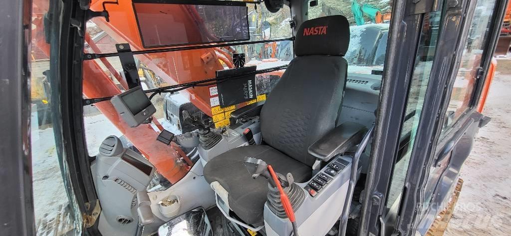 Hitachi ZX 210 LC-6 Beltegraver
