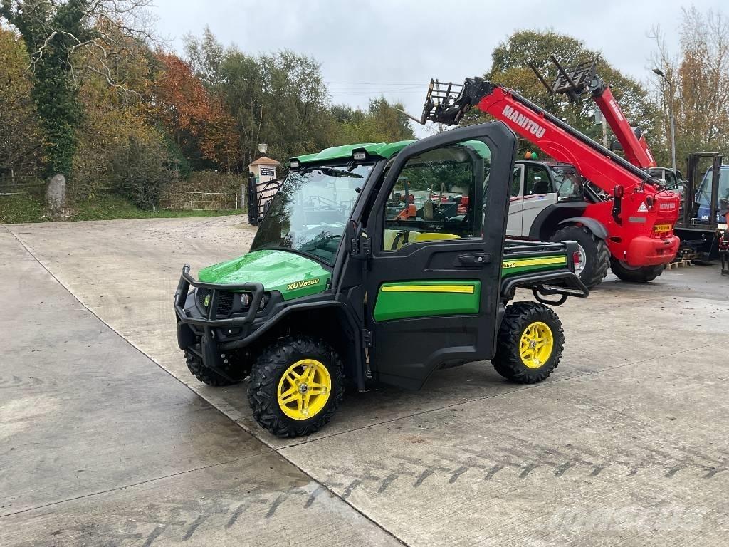 John Deere XUV 865M Teleskoplastere