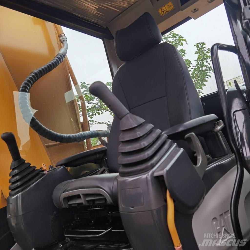 CAT 329 D Beltegraver
