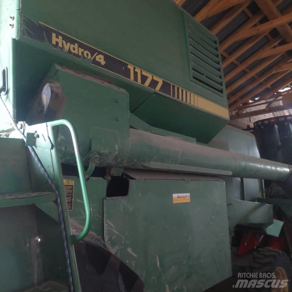 John Deere 1177 Skurtreskere