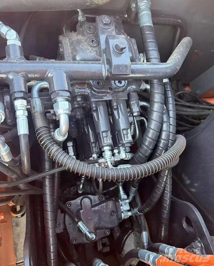 Hitachi 70 Beltegraver
