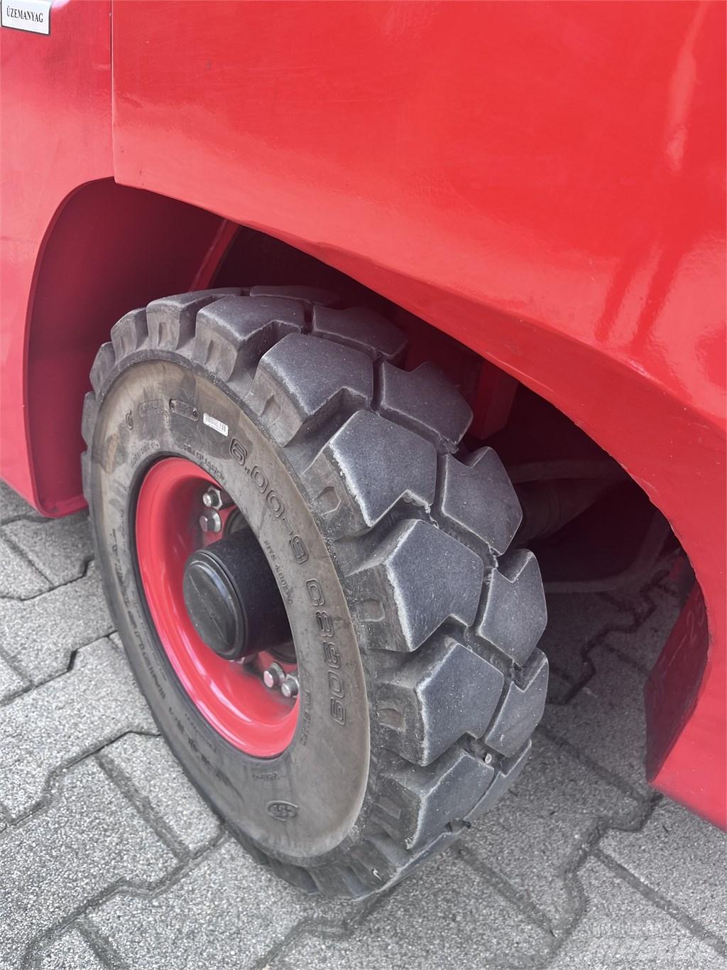 Hangcha CPCD25 Diesel Trucker