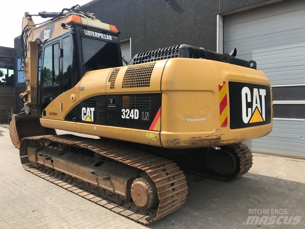 CAT 324D Beltegraver