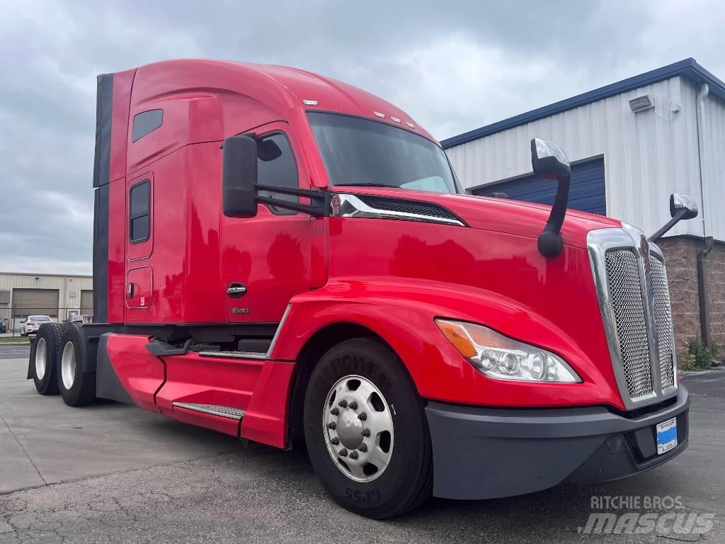 Kenworth T 680 Trekkvogner