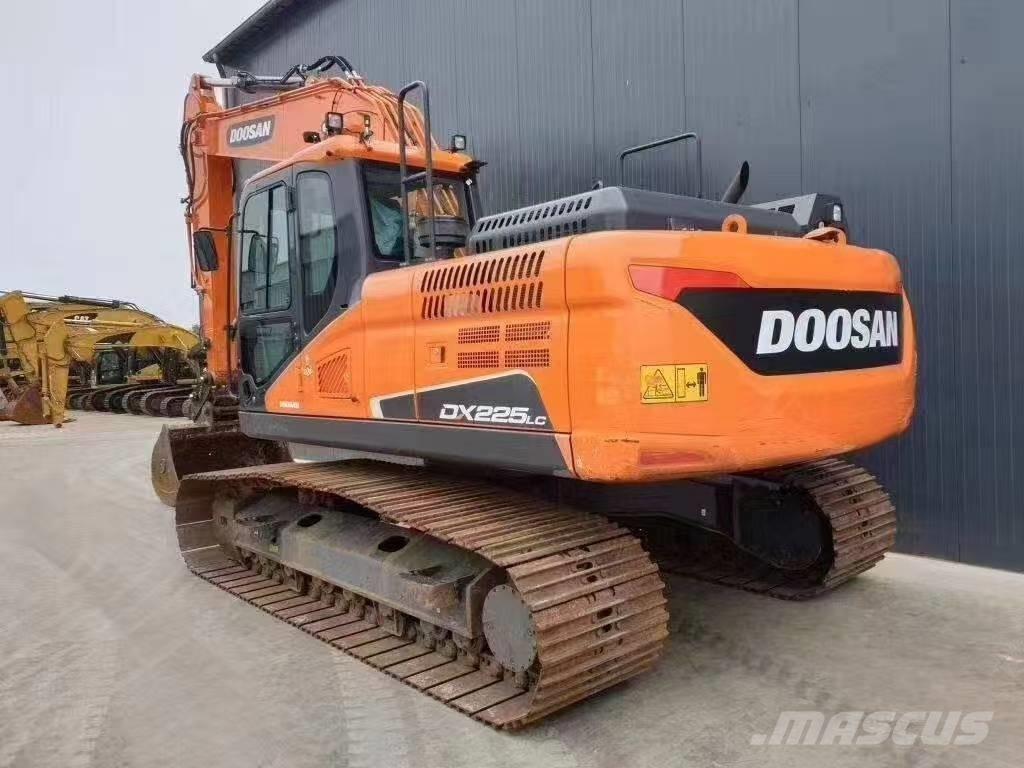 Doosan DX 225 LC Beltegraver