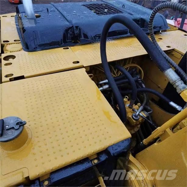 CAT 320D Beltegraver