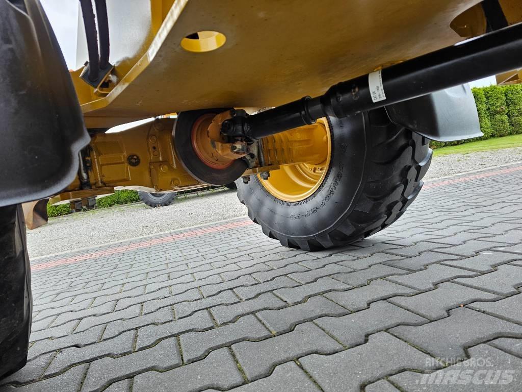 CAT 906 M Hjullastere