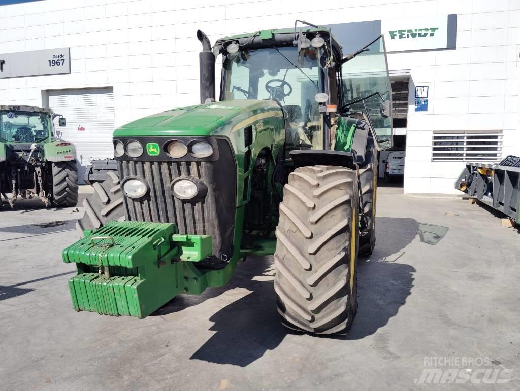 John Deere 8330 Traktorer