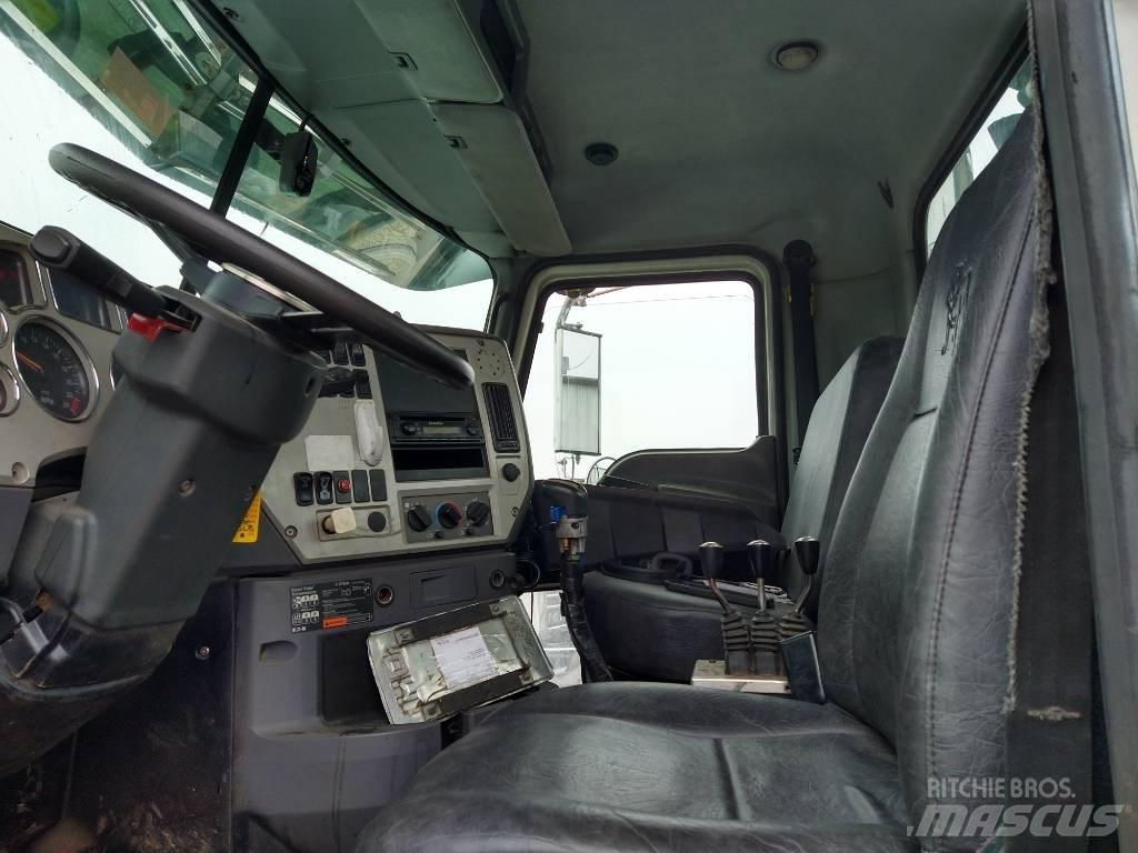 Mack GU713 Renovasjonsbil