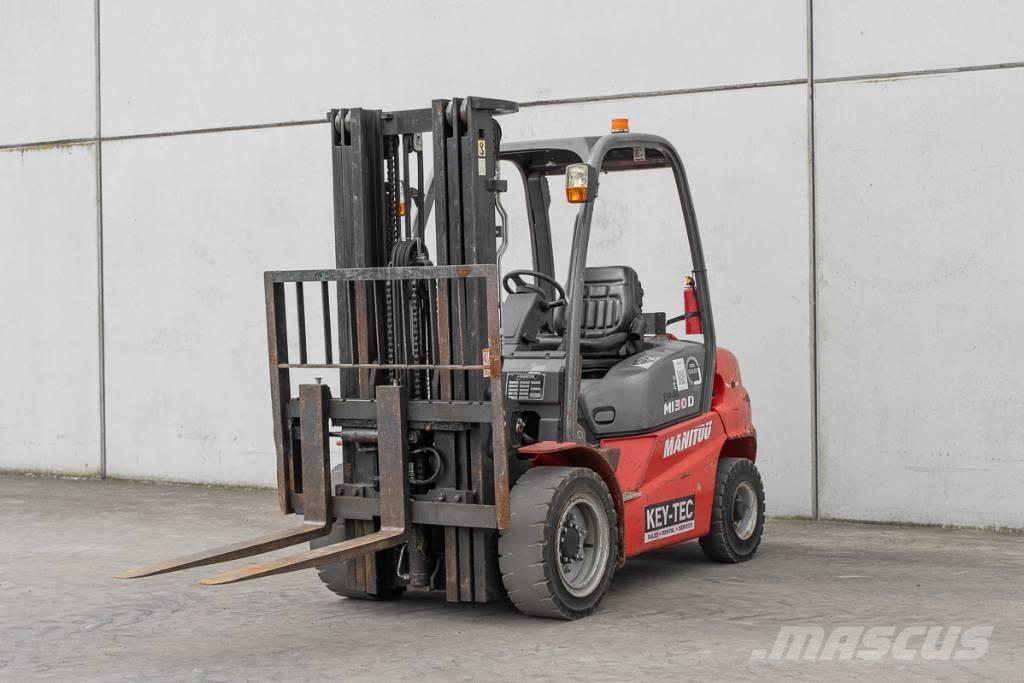 Manitou MI 30 D Diesel Trucker