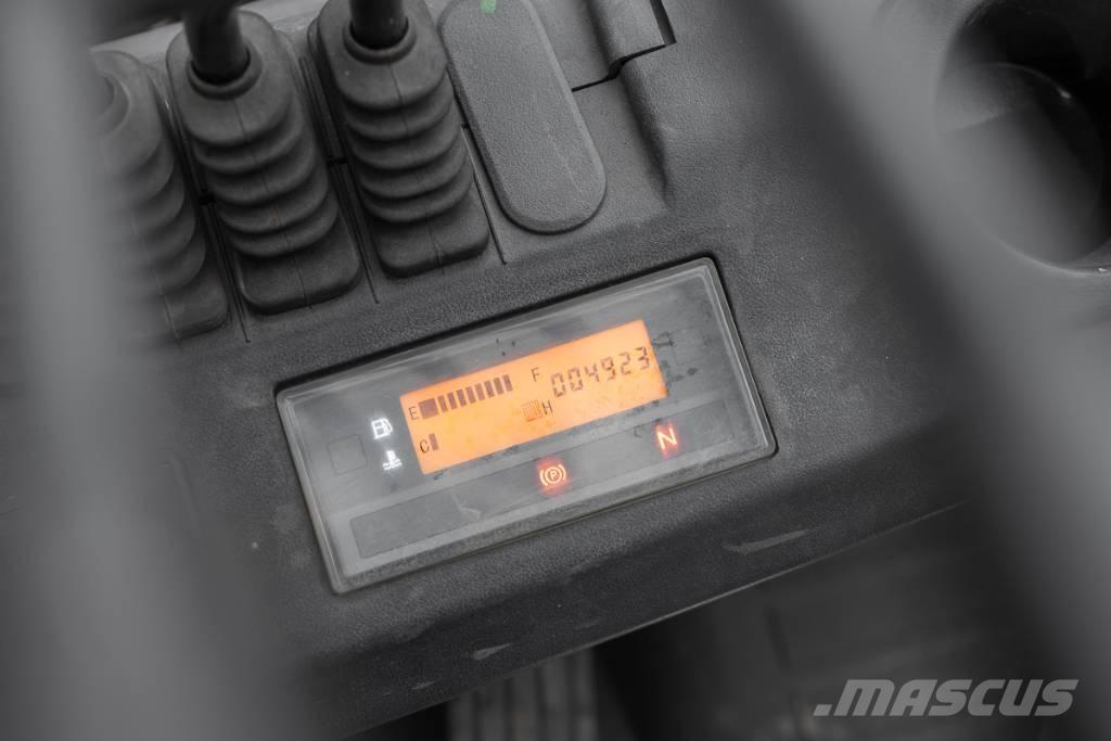 Manitou MI 30 D Diesel Trucker