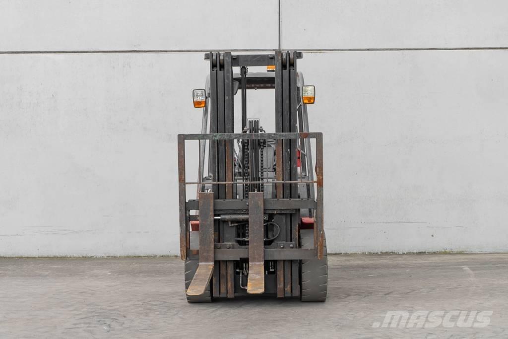 Manitou MI 30 D Diesel Trucker