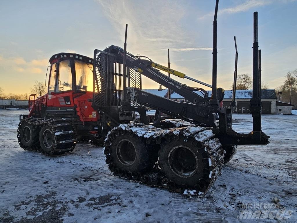 Komatsu 835 Lassbærere