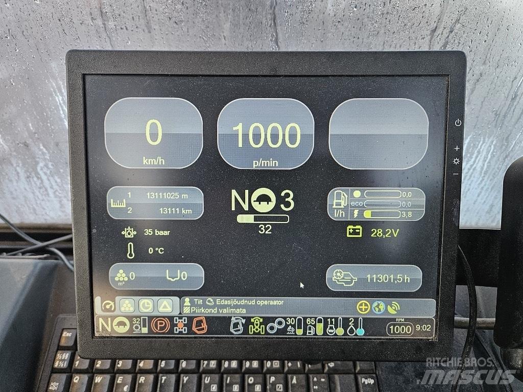 Komatsu 835 Lassbærere
