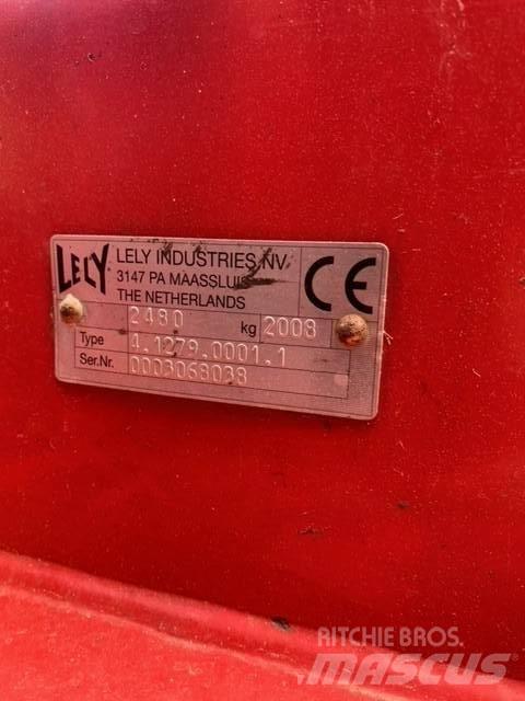 Lely 320 FC-900 MC Slåmaskiner