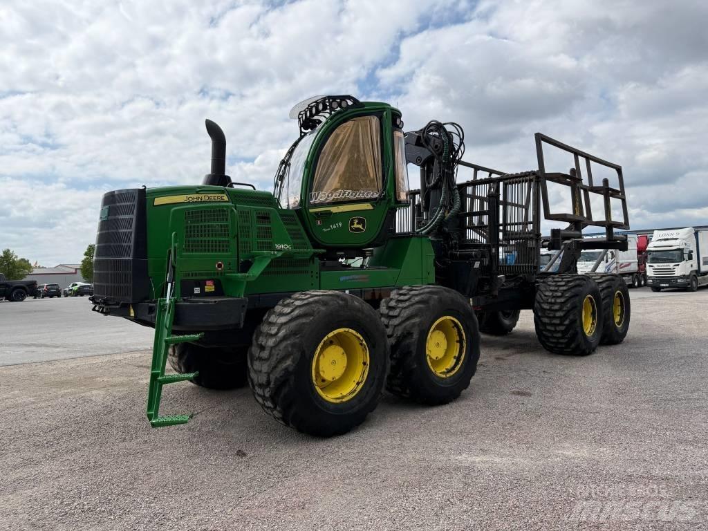 John Deere 1910G Lassbærere