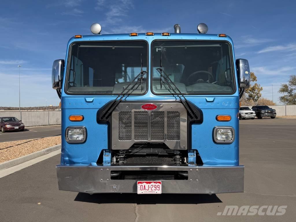 Peterbilt 320 Kabelløft lastebiler