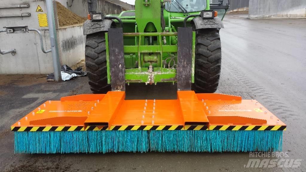 M3 Broom Sweeper SI Feiemaskiner
