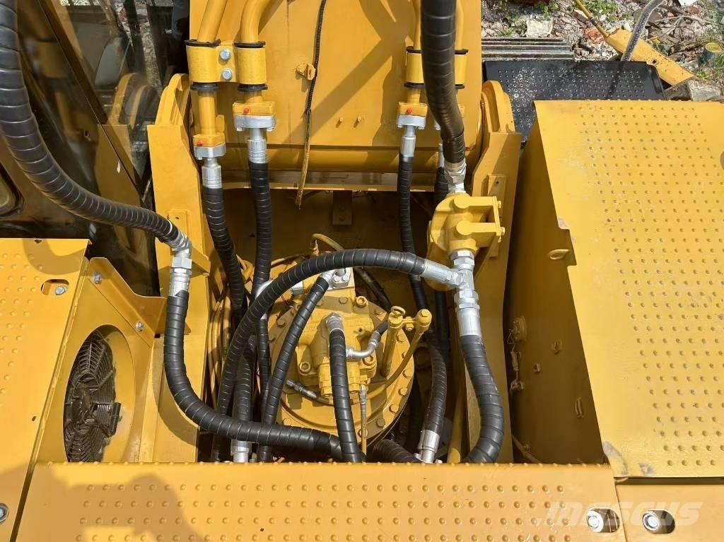 CAT 330DL Beltegraver