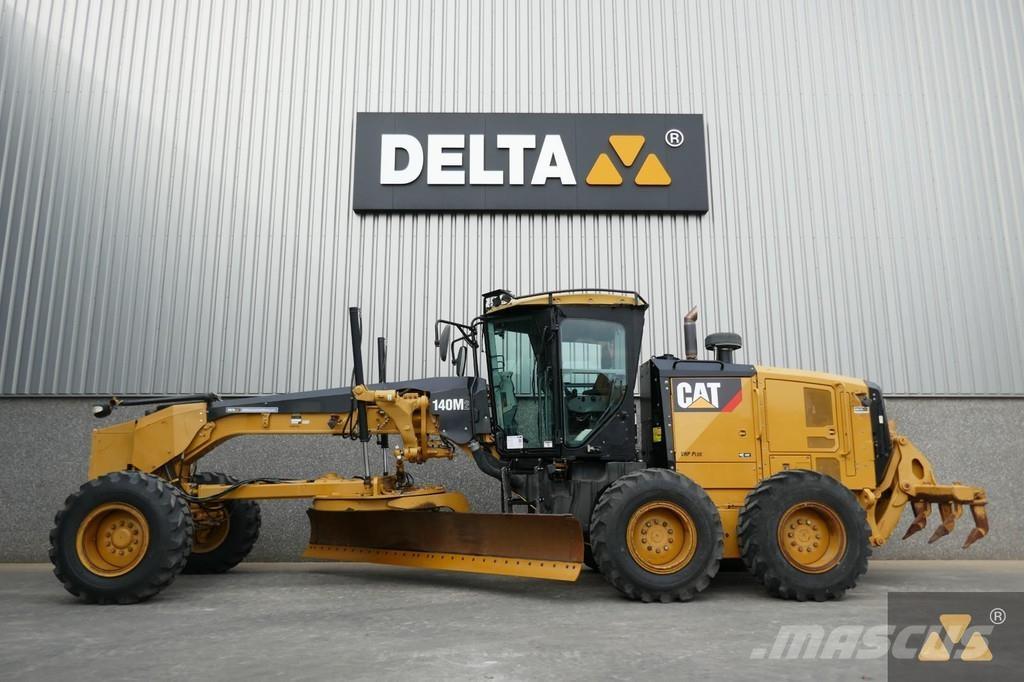 CAT 140M2 Veihøvler