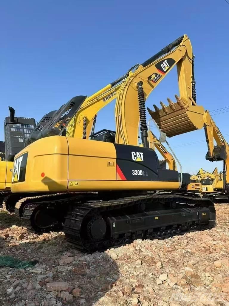 CAT 330 D2 L Beltegraver