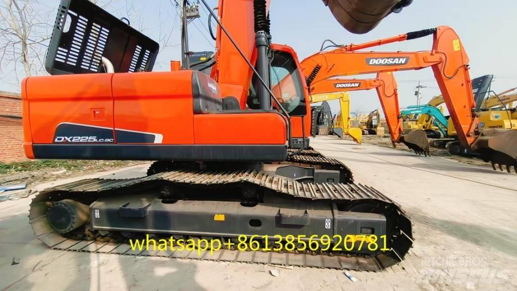 Doosan DX 225 Beltegraver